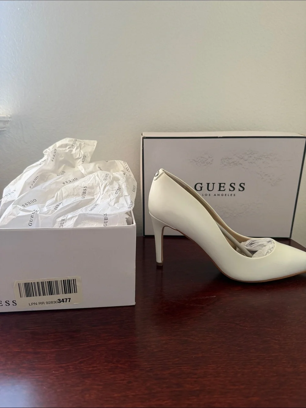 Guess White Pointed-Toe High Heel Pump